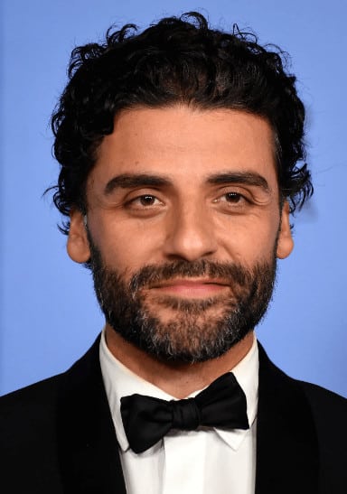 Oscar Isaac looking stylish in a tuxedo.