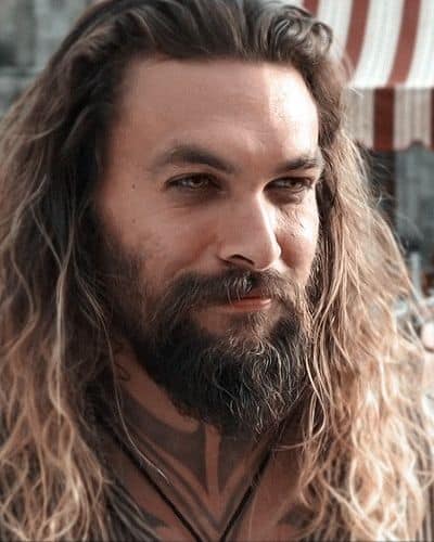 bearded characters like Aquaman look great with a beard.