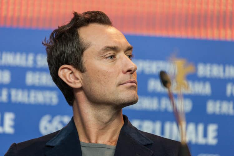 Jude Law Short Sideburns