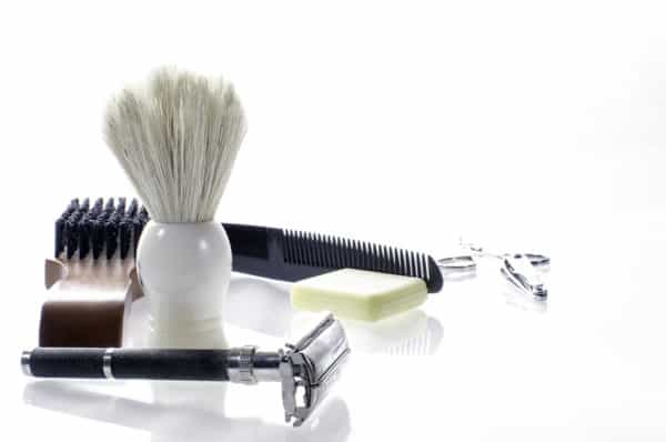 Th best shaving kits for men include an assortment of shaving products.