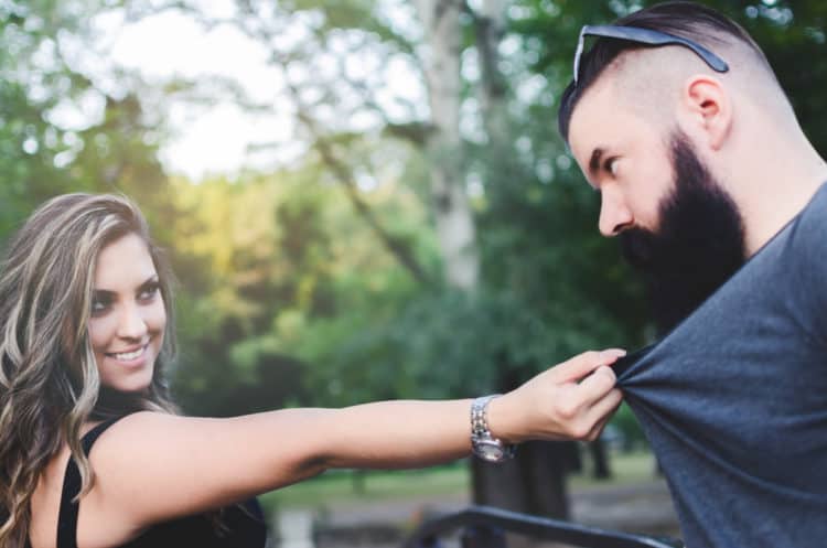 Do women like facial hair? Studies say yes.